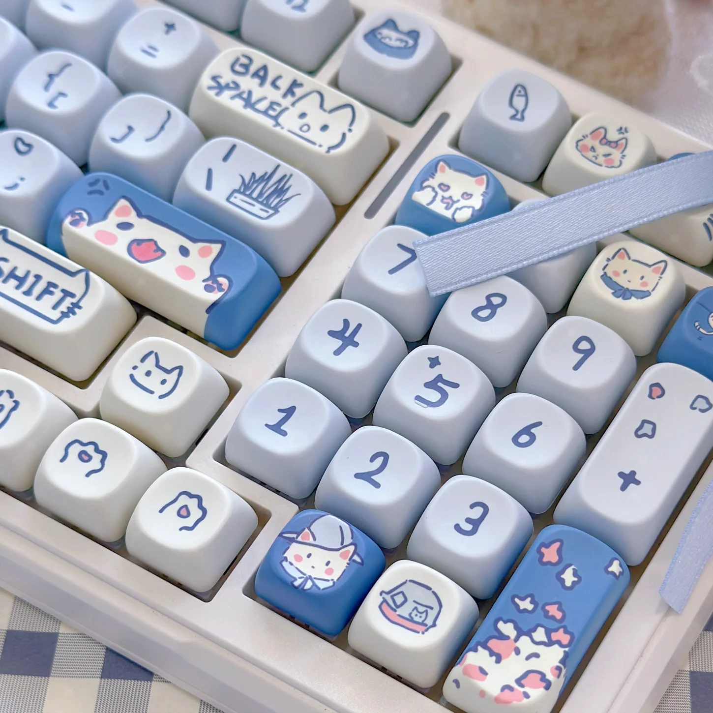 Cute Blue  KEYCAP SET 114 Key MOA Cat Keycap HI75 HI8 HI8 68 F99 104 64 Mechanical Keyboard
