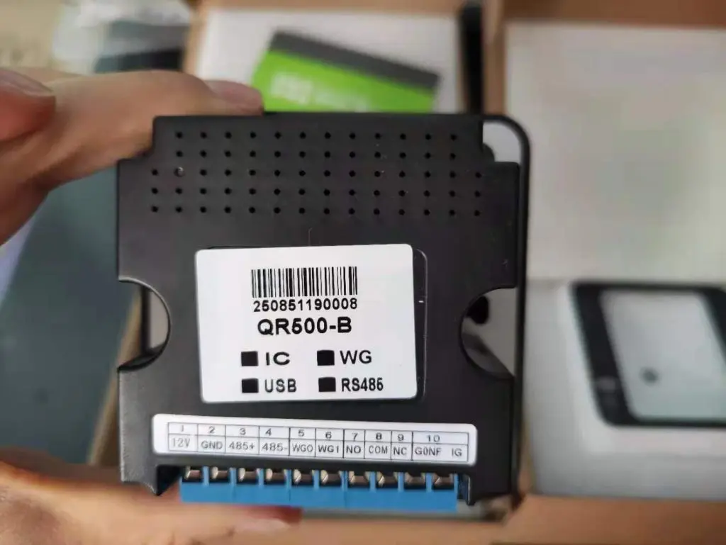 

Считыватель QR-кодов с NFC RFID | Устройство контроля доступа 13,56 МГц | Wiegand USB RS485 | Умный вход в дверь | QR500