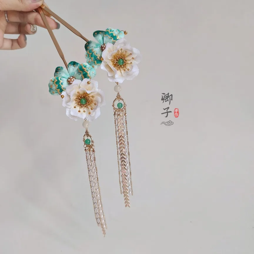 baton-a-cheveux-en-velours-avec-fleur-et-pompon-papillon-heritage-immateriel-de-conception-originale-ornement-de-cheveux-buyao-hanfu-chinois