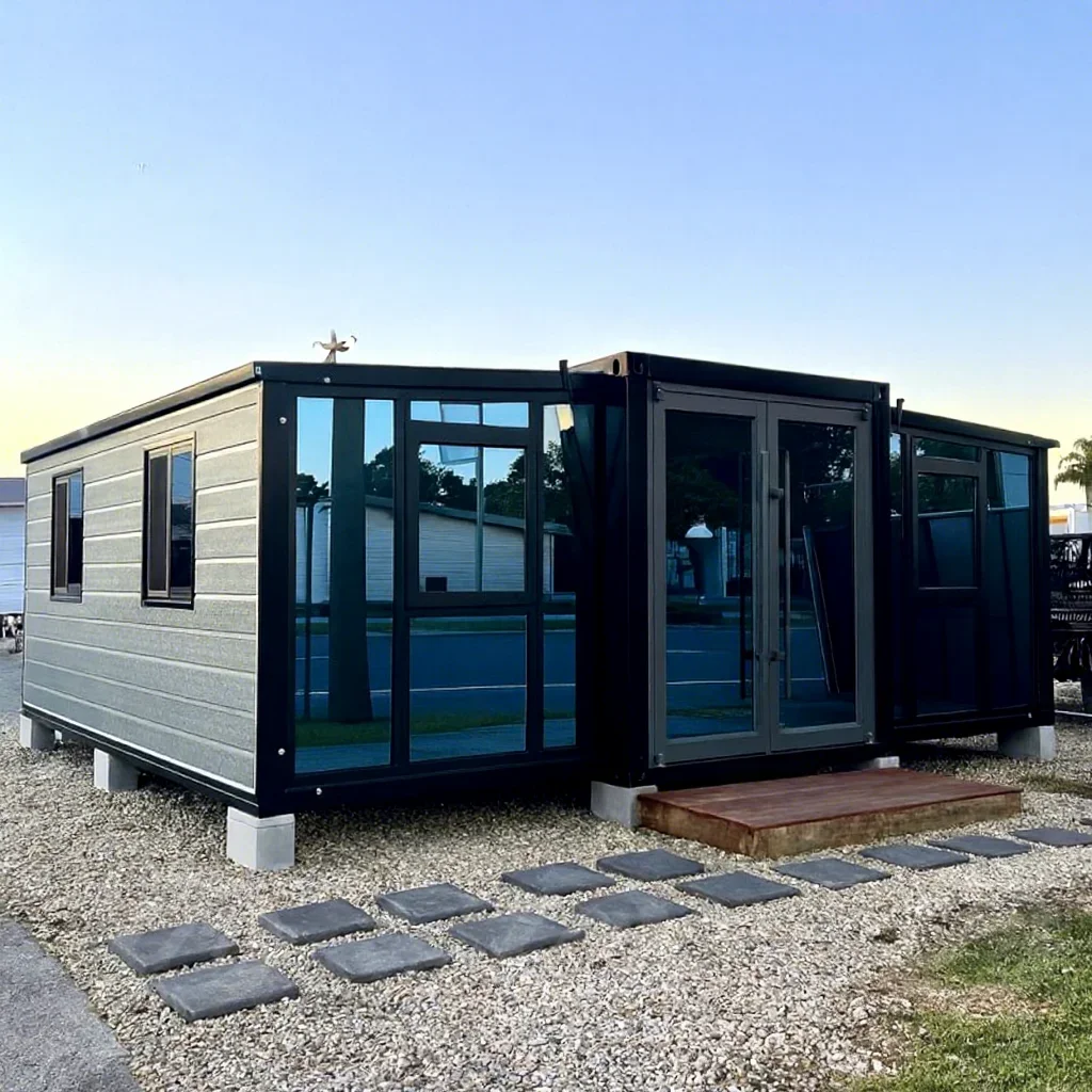 2 Bedroom Customized Luxury Prefab Tiny Modular Homes House Folding Shipping 20ft Expandable Container House for Australia Sale