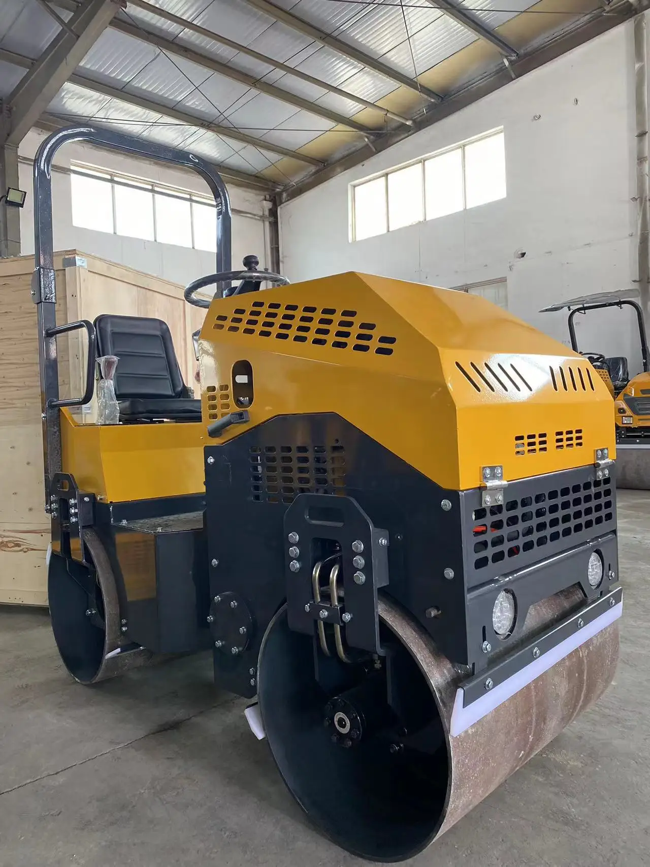 Compactor Roller Construction Machinery Vibratory Asphalt Roller Price