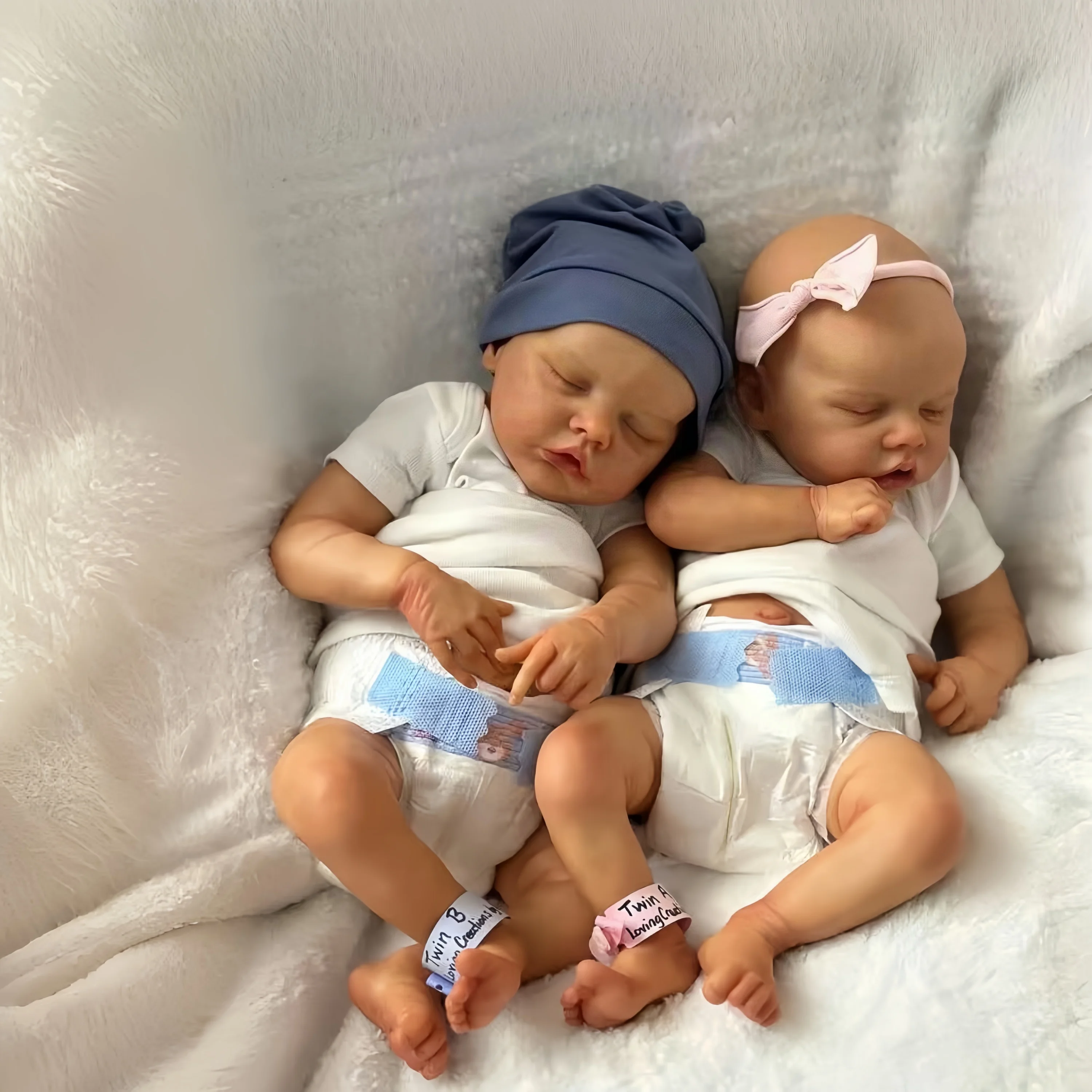 

Может открытый рот 18-дюймовая силиконовая кукла Twins A и B для девочек с окрашенной кожей, моющаяся ручная работа, кукла Reborn Bebe для девочек, подарок для ребенка
