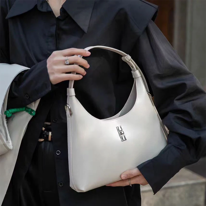 Luxury New Retro Bucket Bag Simple Messenger Bag Large Capacity Handbag Versatile Shoulder Bag Female Underarm Leather Bag