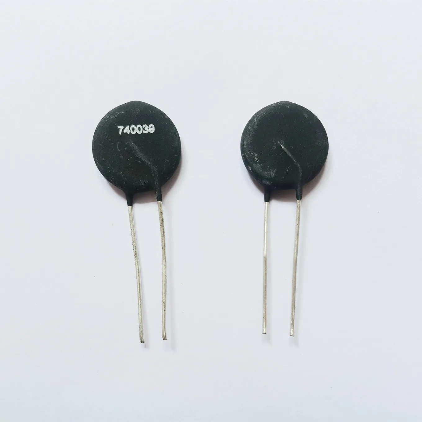 Original new 100% import SL22 740039 thermistor SL22740039 22mm 10Ohm 10R (Inductor)