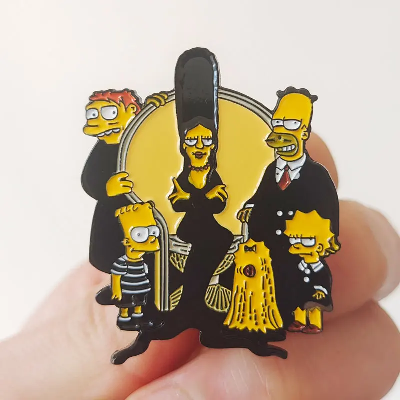 Hot Selling Simpsonoun Cartoon Brooch Anime TV Series Family Photo Metal Badge Backpack Decoration Manufacturer Wholesale