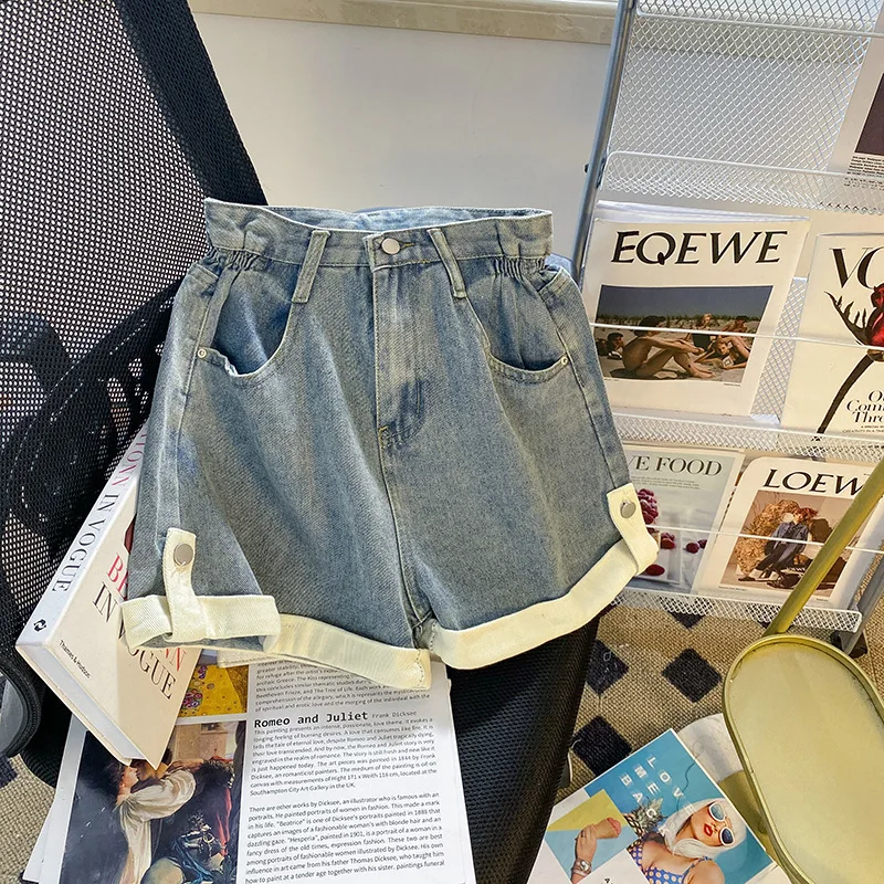 

2024 Summer New Women's Design High Waist Denim Shorts Contrast A Word Denim Wide-leg Shorts.