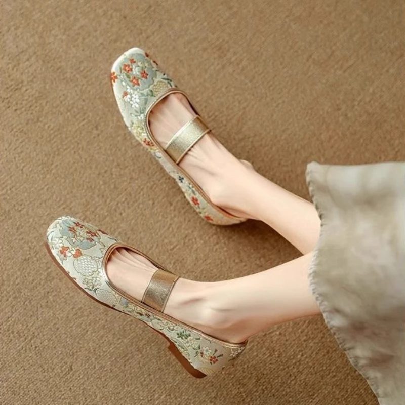 Traditional Hanfu Embroidery Mary Jane Shoes Women Square Toe Low Cut Flat Elastic Band Retro