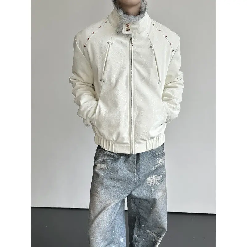 سترات رجالية شتوية جديدة لعام 2025 من الصوف السميك سترات رجالية من الفرو المتكامل من جلد البولي يوريثان سترات دافئة بأكمام طويلة من الفرو الصناعي #2