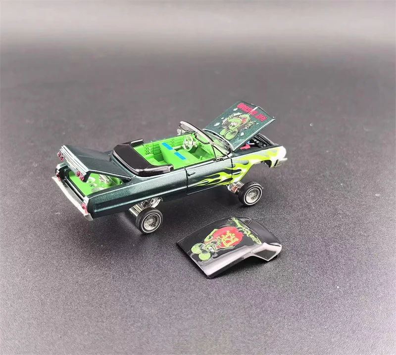 

[PreSale] Fine Works64 1:64 Impala Lowrider Emerald Rat Diecast Model Car