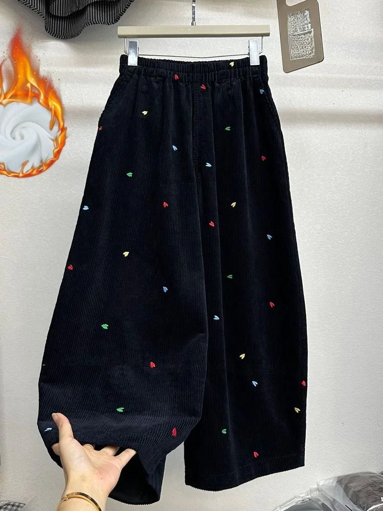 

Женские широкие брюки из вельвета больших размеров, повседневные, свободного кроя, с вышивкой в виде сердца, утепленные, осенне-зимние, модные, с высокой талией, на резинке