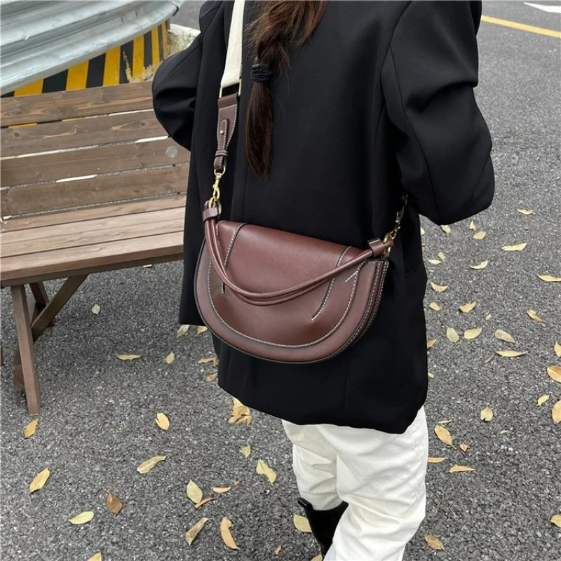

2025 New High-end Ladies Leather Hand Bag Luxury Brand Famous Designer Casual Vintage Paris​