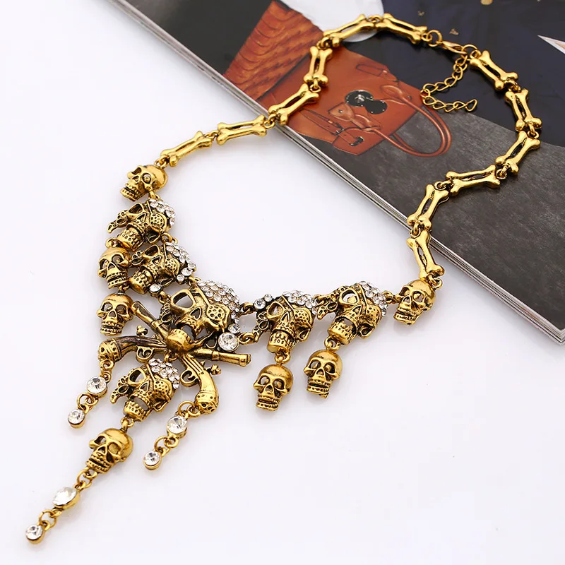 Vintage Gothic Rhinestone Skull Choker Necklaces for Women Creative Punk Hiphop Statement Necklace Party Holiday Jewelry Gift