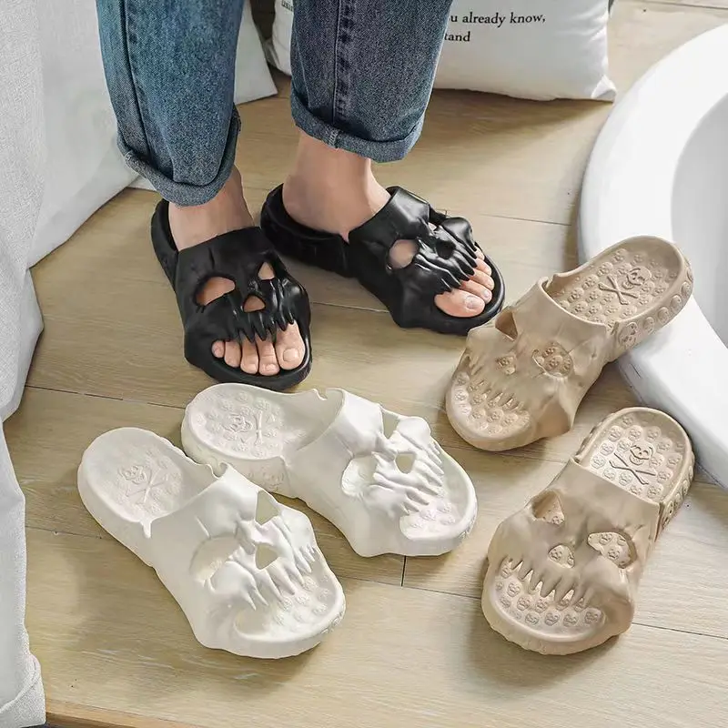 Summer Men Shoes Non-slip Man\'s Slippers Home Slippers Comfortable Sandals Terrifying Skull Flip Flops Thick Bottom Beach Shoes