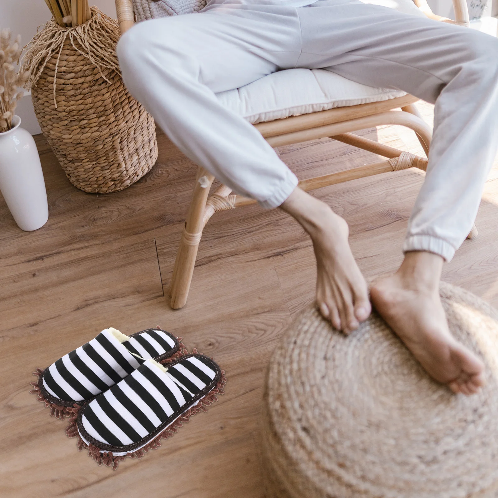 

1 Pair Practical Mop Slippers Reusable Washable Anti-Skid Sweeping Slippers For Ceramic Tile Floors Household Cleaning