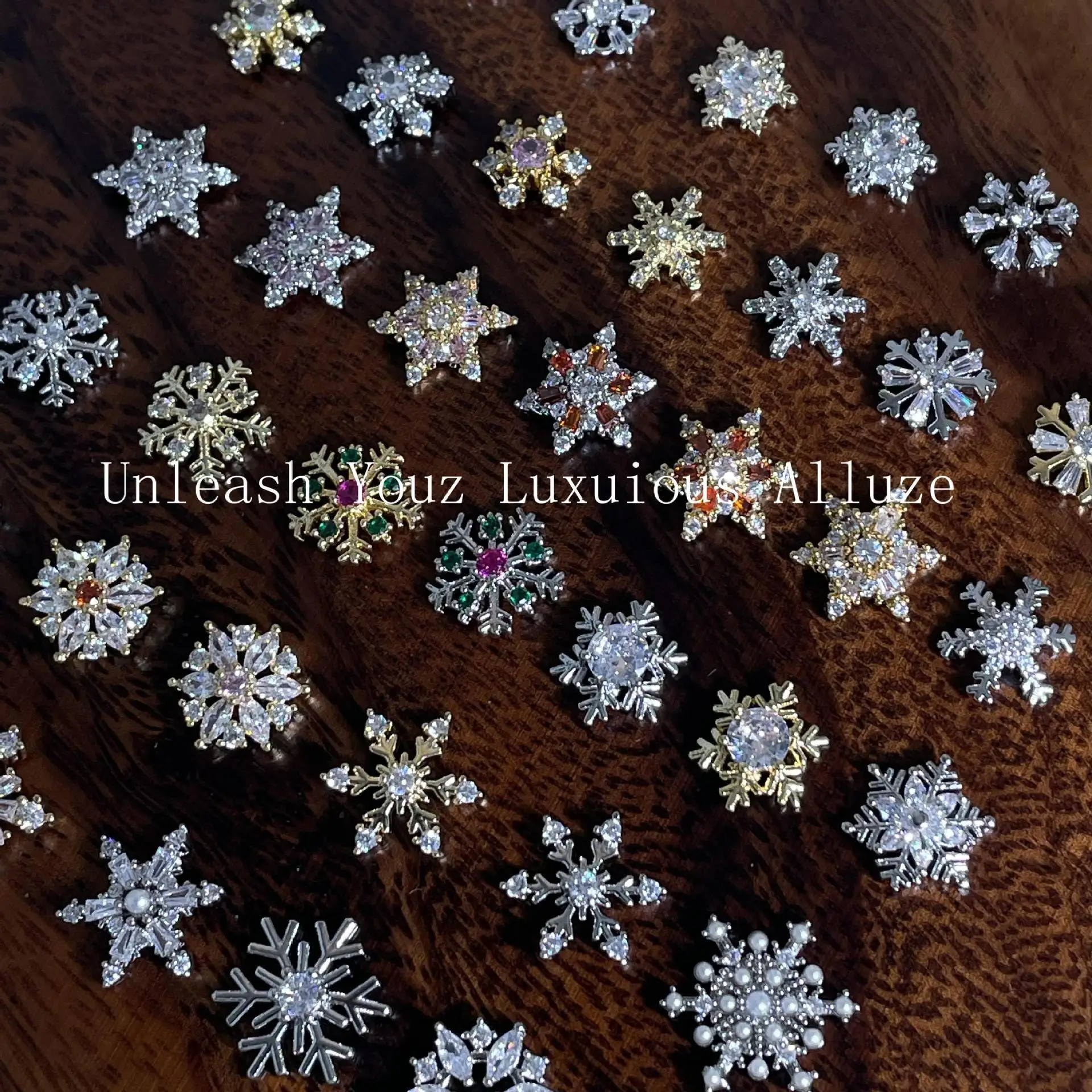 4 Uds. De Metal brillante, copos de nieve de Navidad, diamantes de imitación de circón, dijes para decoración de uñas, purpurina de lujo, joyería para uñas, decoraciones, uñas de diamante