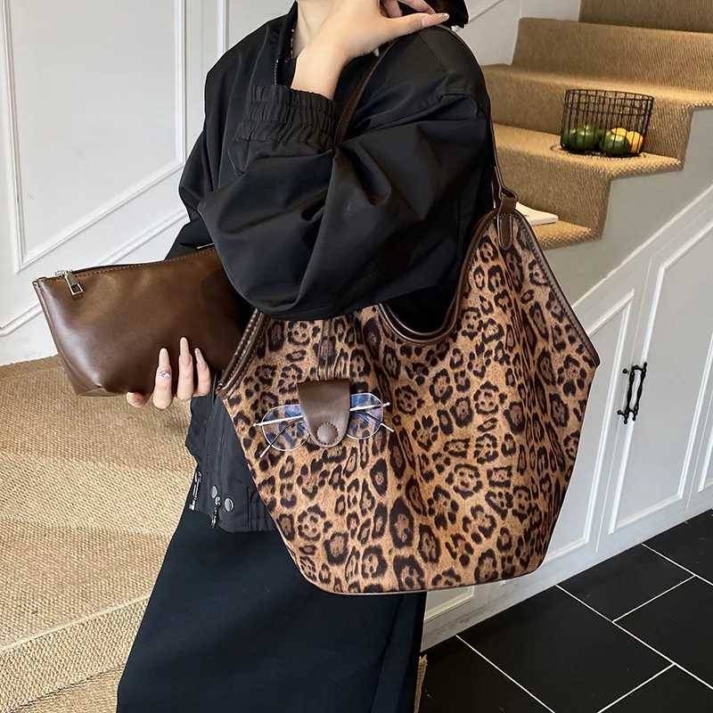 Vintage Leopard Women Handbag Large Capacity Relaxedness Shoulder Bag for Female Big Totes for Daily Commute, Shopping, Work
