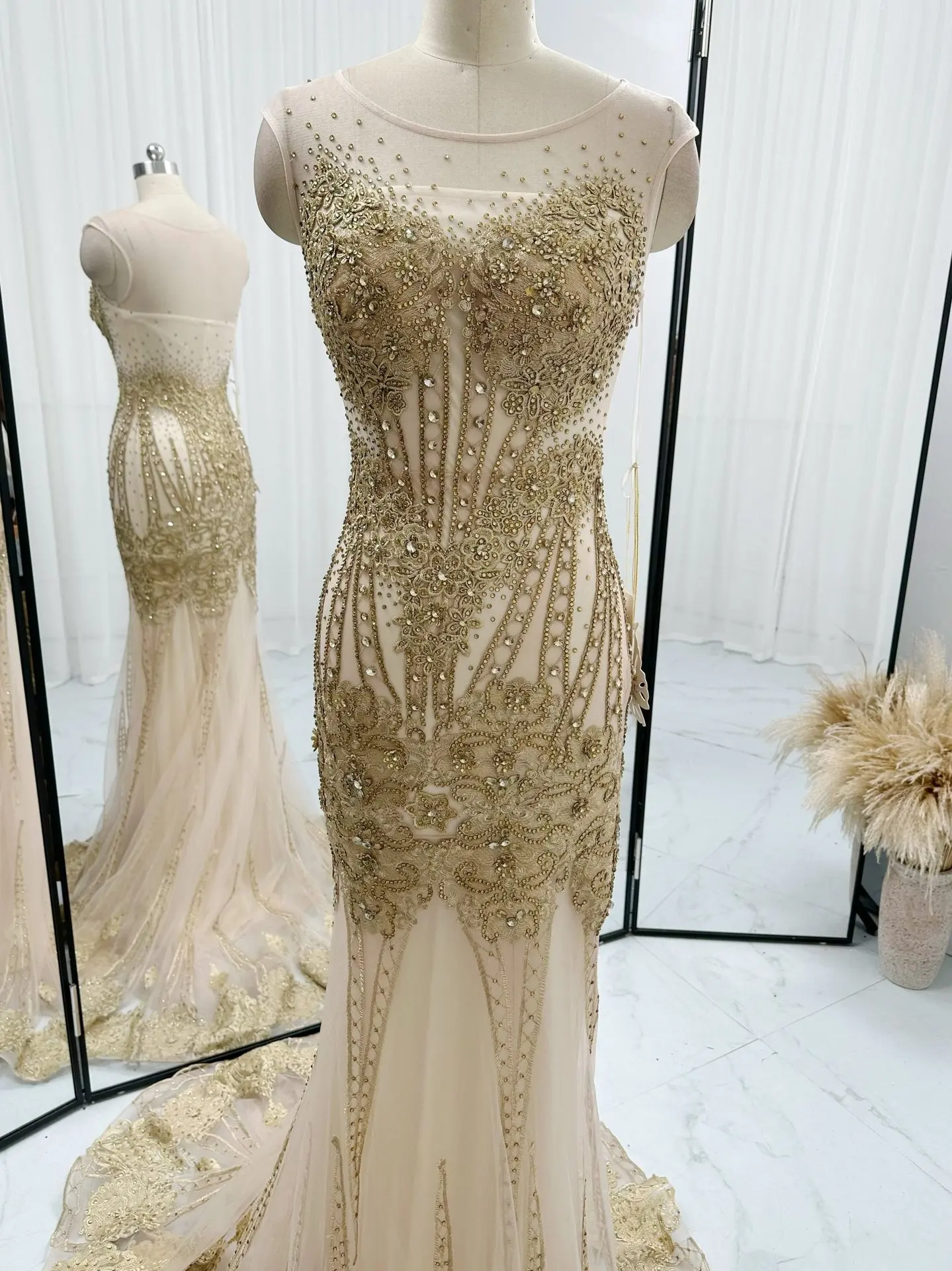 Champagne Golden Heavy Workers Beads Beads Sleeveless Specific Sleeping Mermaid Small Tail Evening Dress M1890