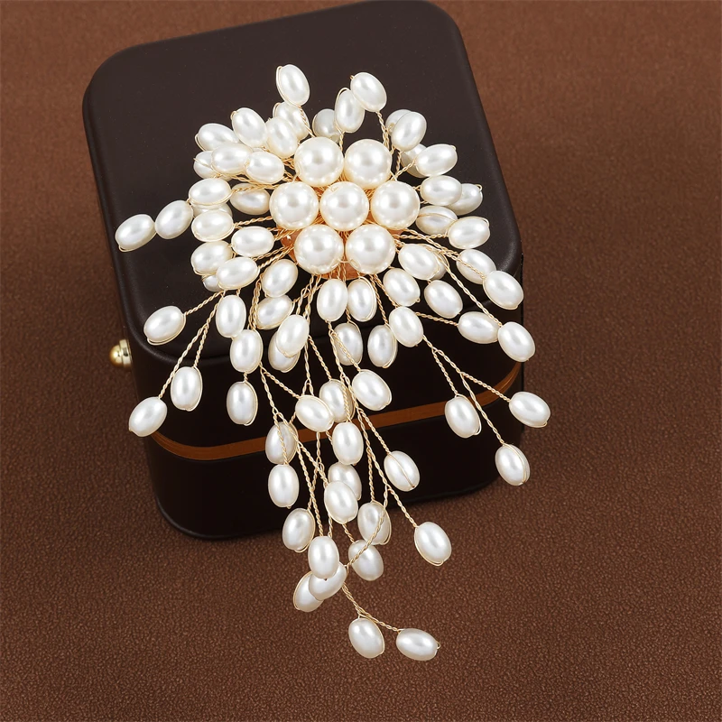 ZAKOL Luxury Handmade Imitation Pearl Brooch Elegant Wedding Jewelry Party Suit Accessories