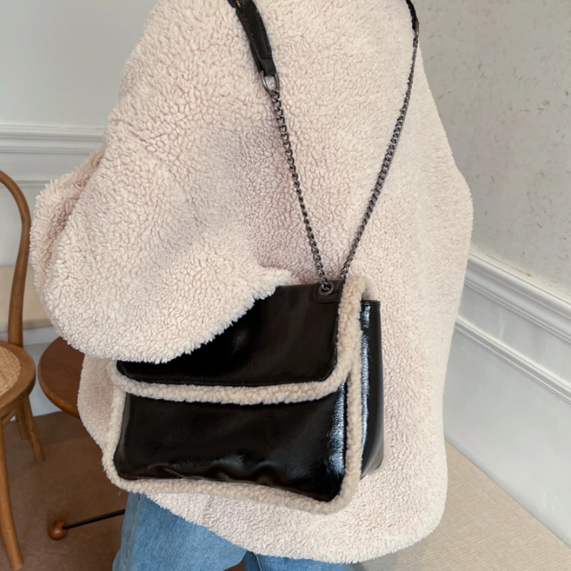 Off Season Bag Retro Shoulder Bag For Women Fashion PU Leather Sherpa Wool Messenger Bag Portable Casual Ladies Designer Bag