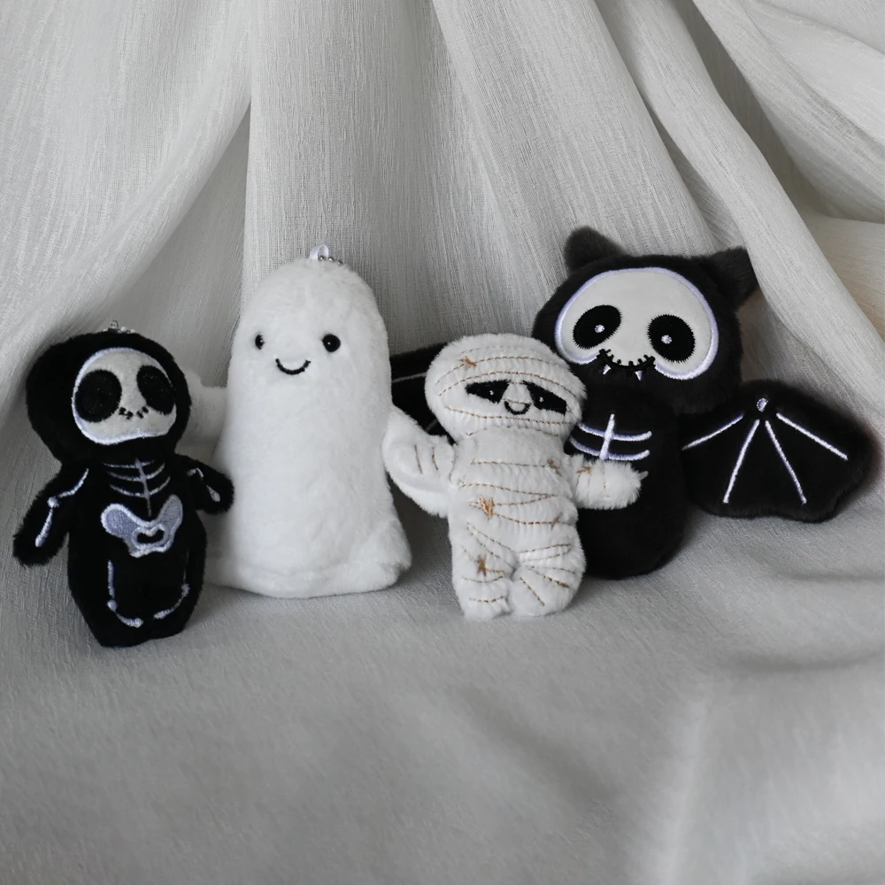 Halloween Funny Skull Mummy Plush Toy Creative Stuffed Doll Keychain Bag Pendant Key Hanging Decor Fun Holiday Gifts