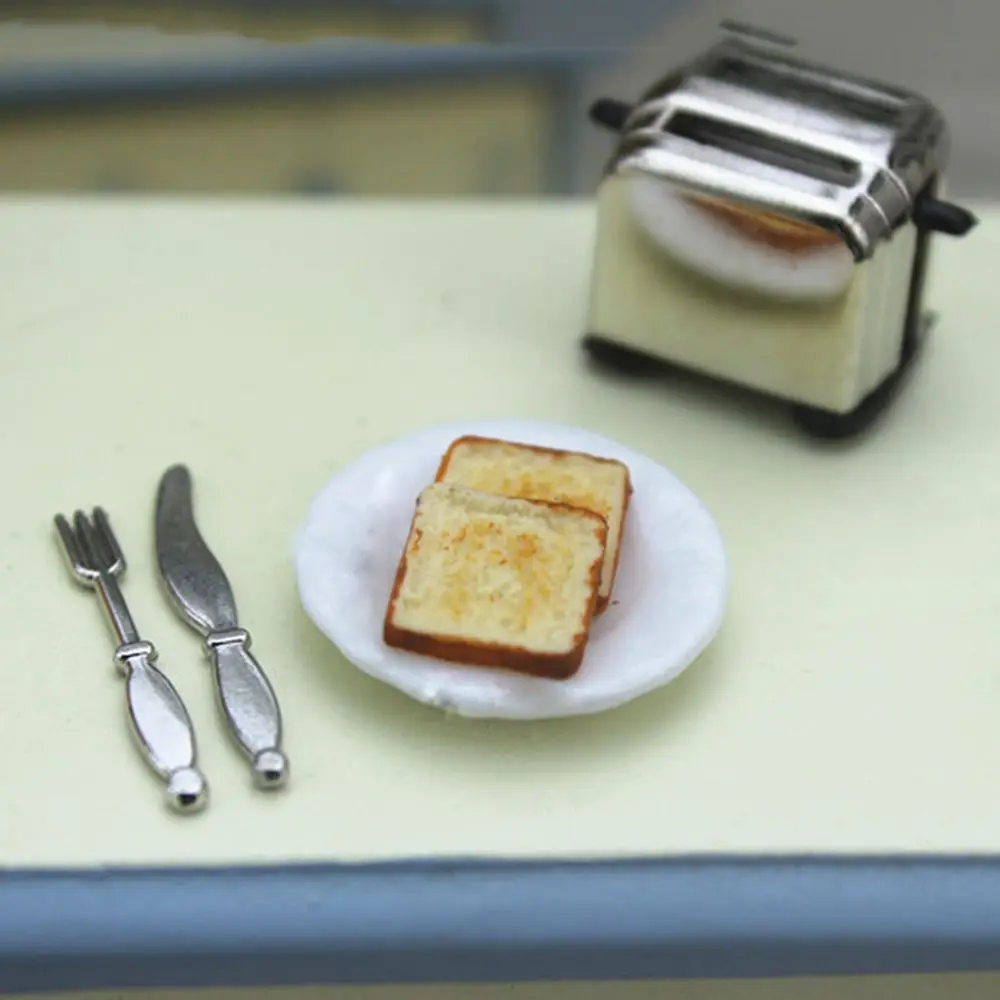 Bonita comida de imitación, decoraciones para casa de muñecas, Mini juguete de cocina con 2 uds., accesorios para muñecas de pan, tostadora en miniatura, máquina tostadora