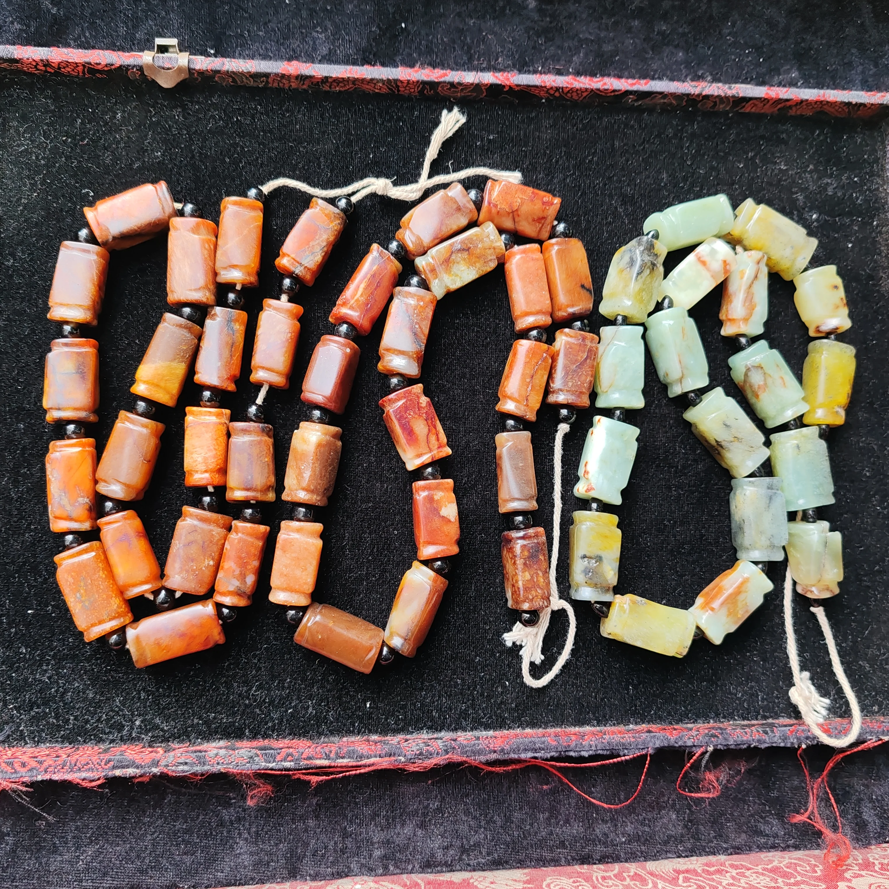 1pcs/lot Natural Ancient Jade River Grinding Jade Bead String 30×15mm 18 beads  retro style Collectible diy Small pendants