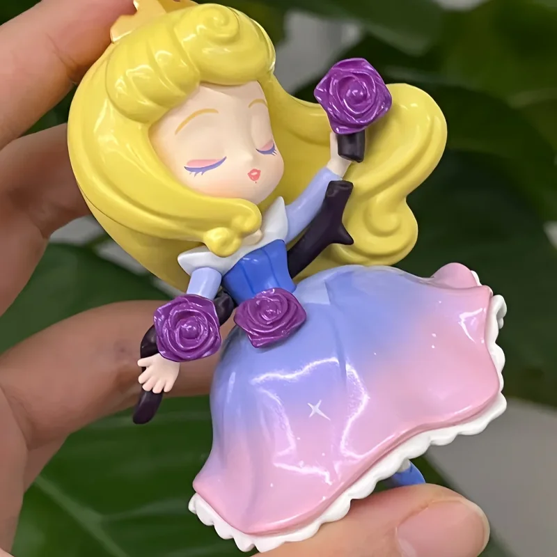 

Snow White Princess Ariel Dream Chasing Series Blind Box Cartoon Princess Model Surprise Trendy Blind Box Handmade Ornament Toy