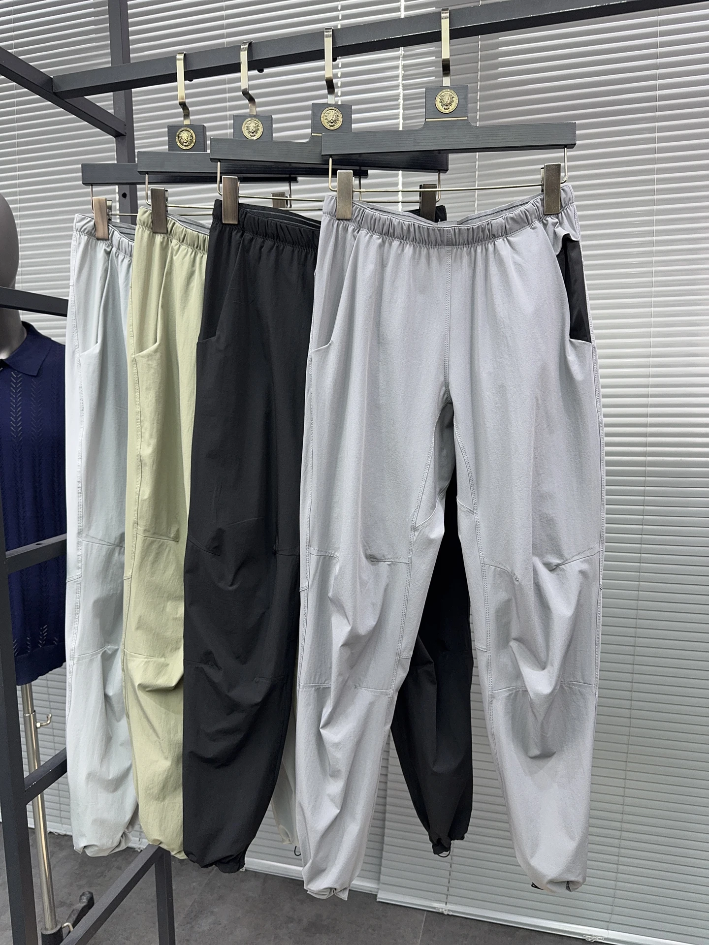 

Svip Men's Summer Outdoor Lightweight Breathable Ice Silk Cuffed Pants Cone ape Casual Trousers Comfortable Loose Fit