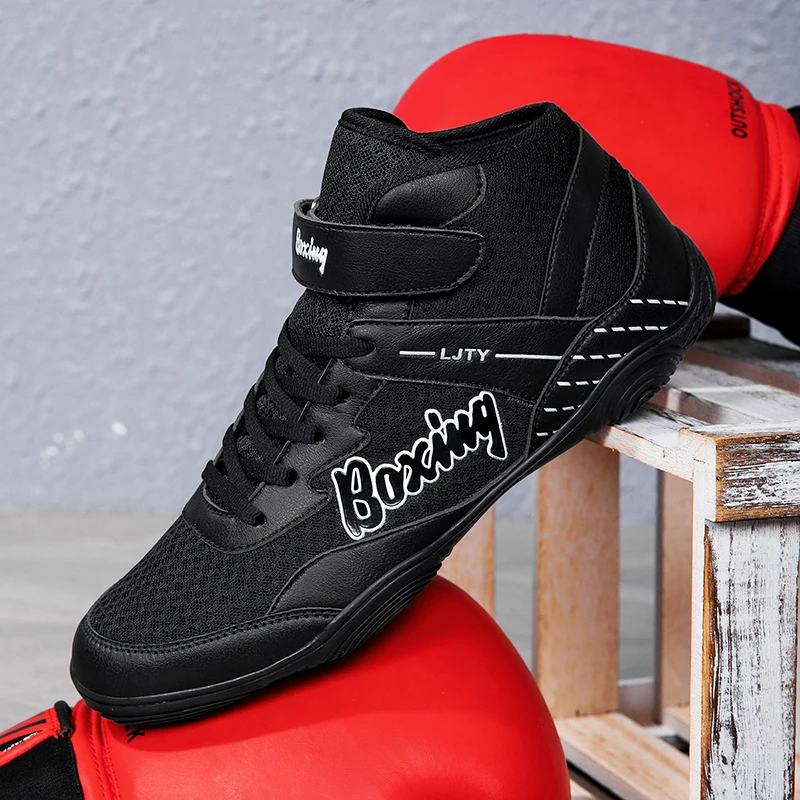 

Professional new breathable wear-resistant non-slip gym folding boxing training boots Men's and women's wrestling shoes Very goo