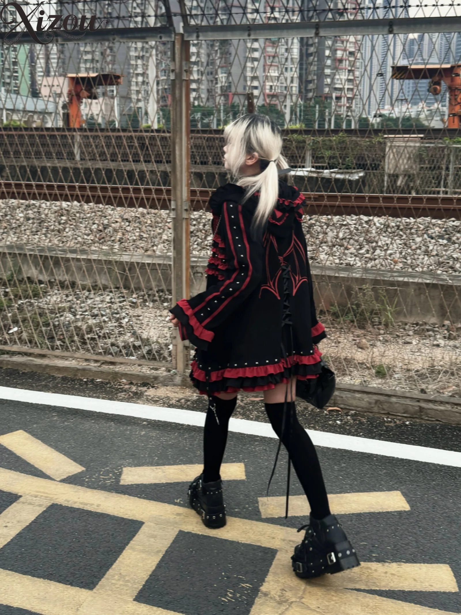 2025 اليابانية القوطية مقنعين سترة المرأة الخريف الشتاء أسود أحمر القط الأذن فضفاضة سستة طويلة الأكمام معطف خمر Y2k بلوزات #6