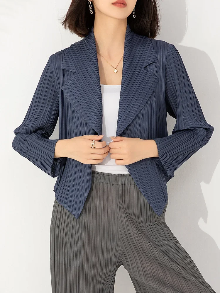 Miyake Pleated Coat Women\'s Early Autumn New Style 2023 Fashionable Versatile Suit Collar One Button Temperament Short Suit Top