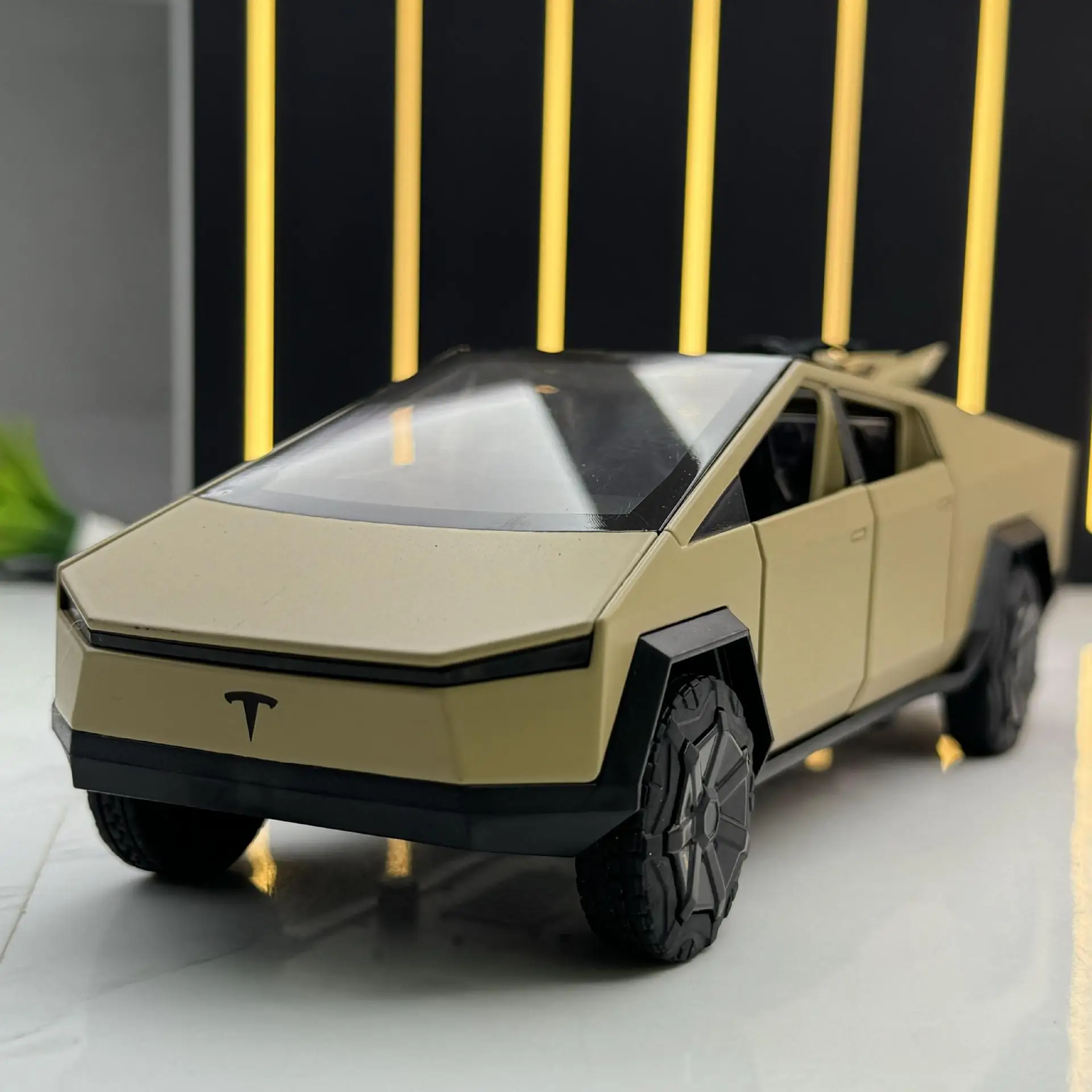 

1:28 Tesla Cybertruck Pickup Alloy Car Model Diecasts Off-road Vehicles Truck Car Model Sound Light Kids Toys Gift