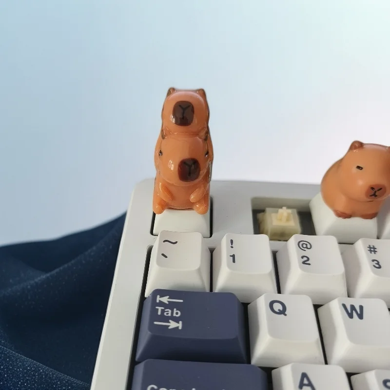 كابيبارا لطيف الراتنج Keycap عروسة كارتون أغطية مفاتيح مخصصة لقبعات لوحة المفاتيح الميكانيكية سطح المكتب الديكور ألعاب الألعاب هدايا العيد