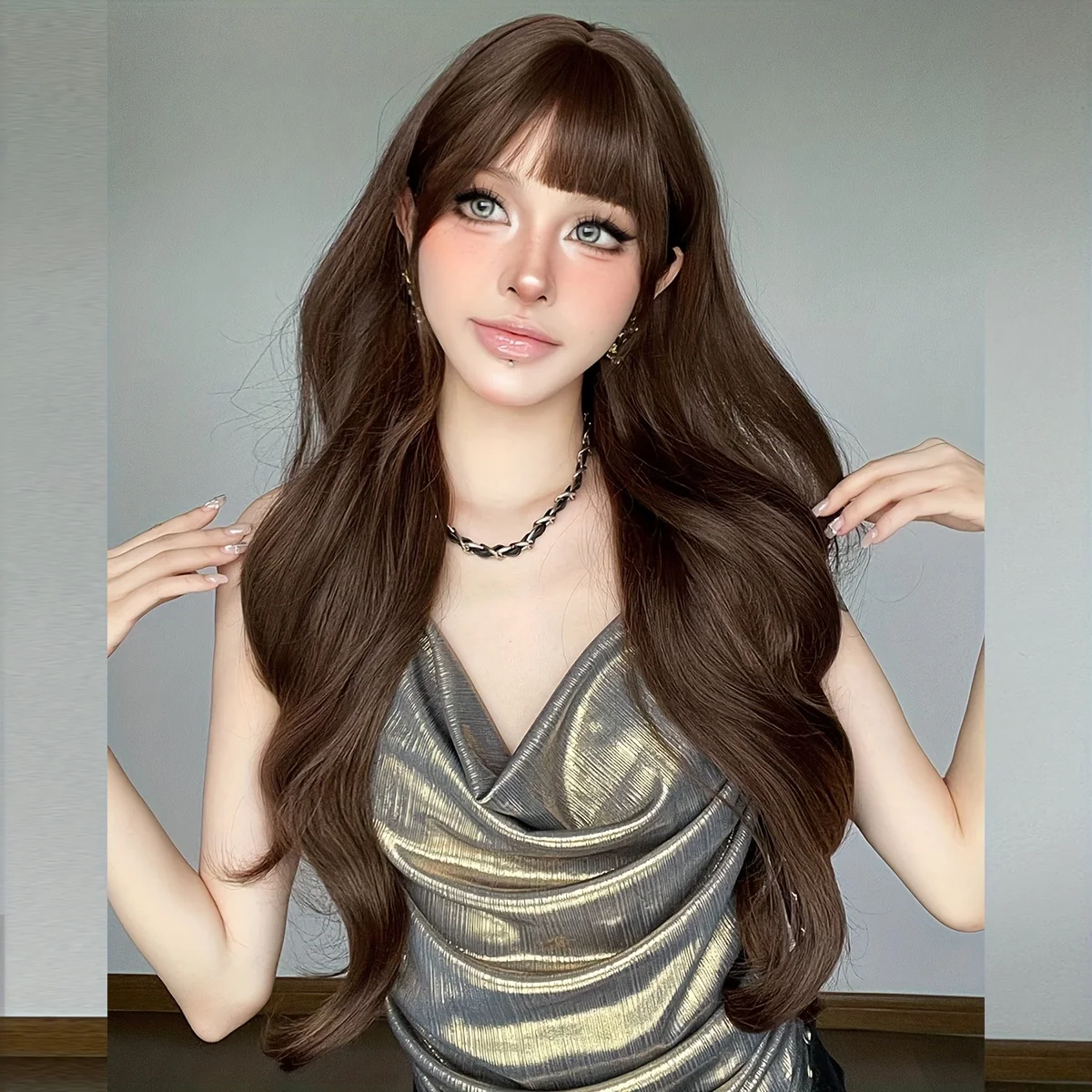 Routine Wigs Long Curly Wave Honey Brown Wigs for Women Daily Party Use High Density Synthetic Coffee Brown Wigs with Bangs
