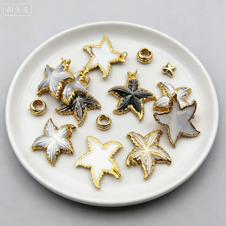 WT-P1188 WKT Wholesale Custom Brilliant Natural Shell Maple Leaf Pendant With Gold Trim Lovely Small Pendant For Friends Gift