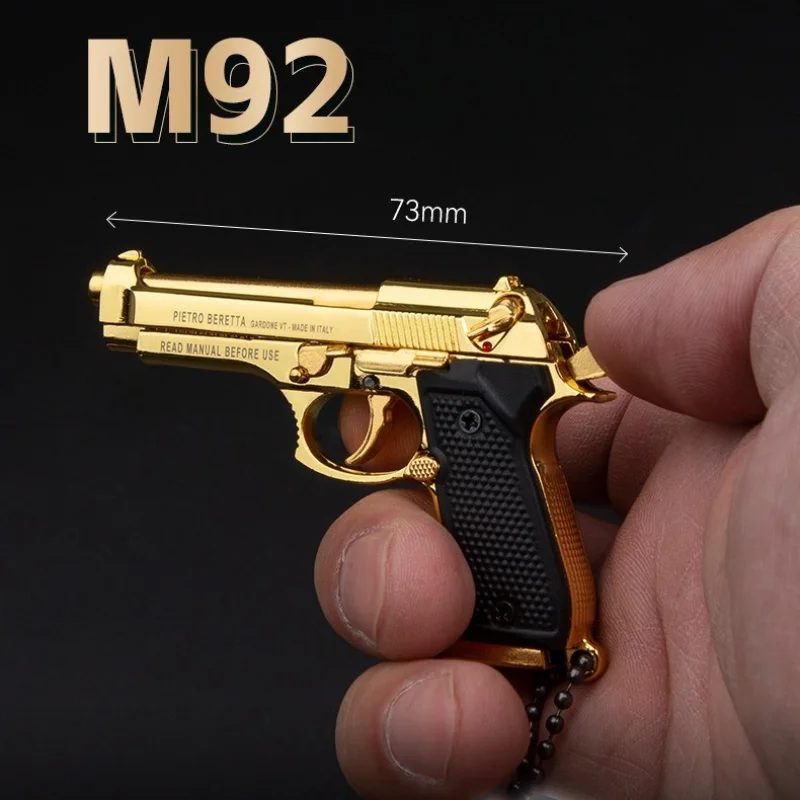 2025 PUBG 1:3 معدن بيريتا M92F مسدس نموذج بندقية المفاتيح هدية رمي قذيفة قلادة الديكور الحرف التماثيل والمنمنمات #2