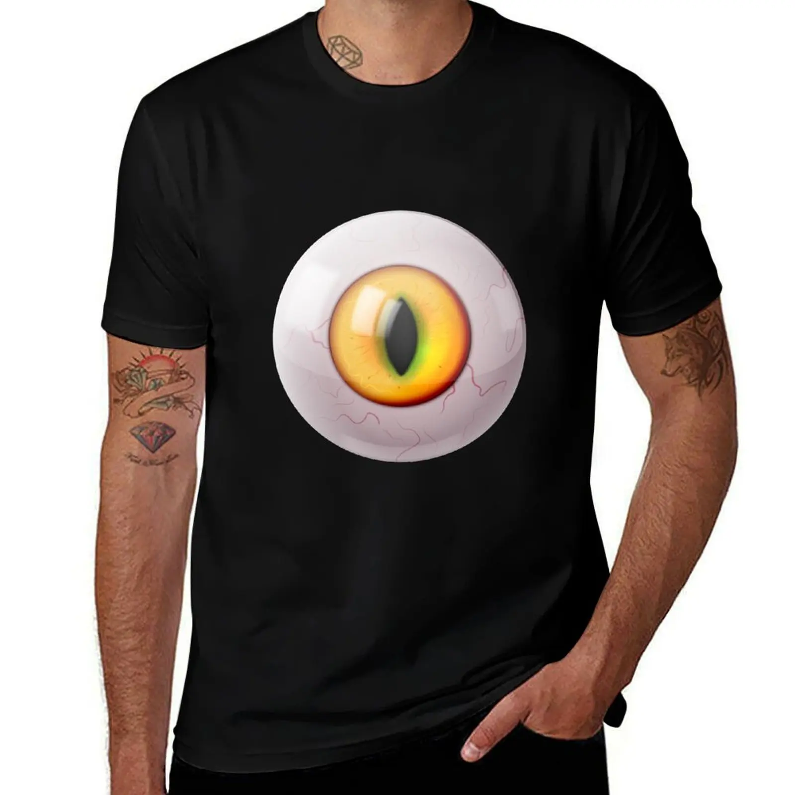 Realistic round eye with elongated pupil T-Shirt Gym Wear Breathable Short Sleeve Tee T-Shirt
