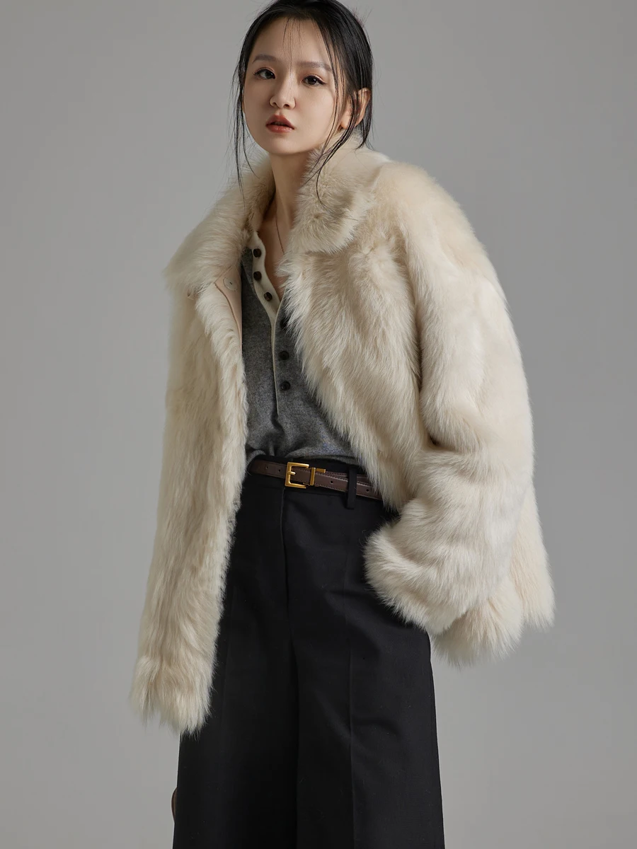 Luksusowe, ekskluzywne zimowe kurtki z futra jagnięcego Toskania dla kobiet, nowe, proste, luźne, puszyste, ciepłe, prawdziwe futro ze skóry naturalnej, kolekcja 2025.