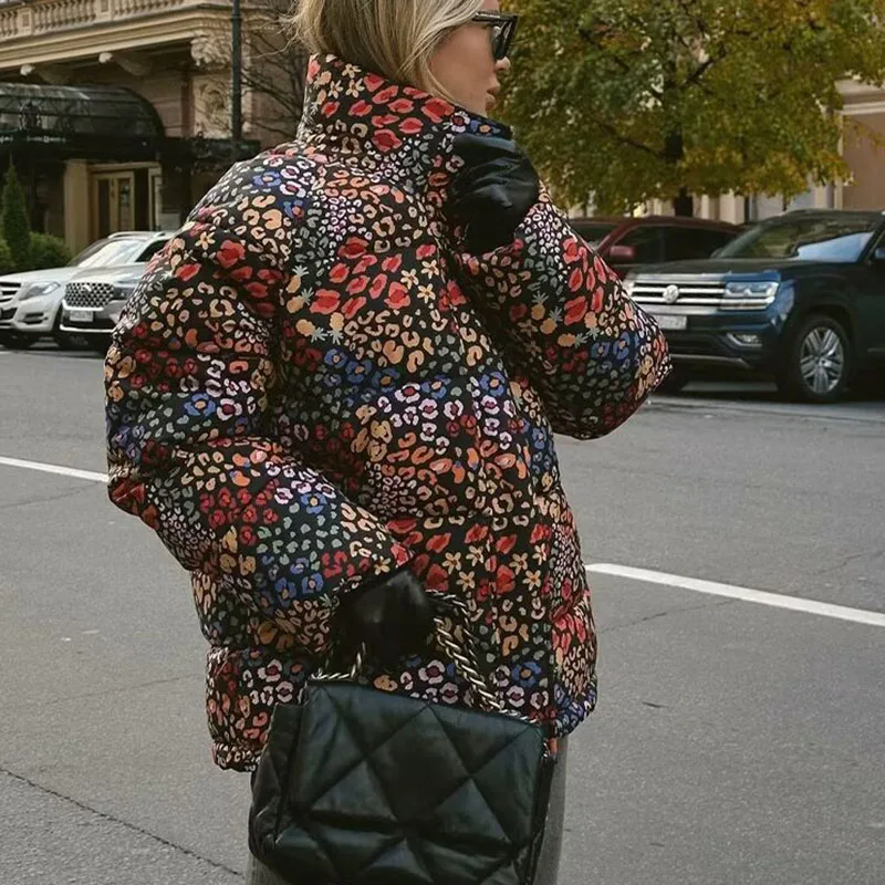 오버코트 겨울 따뜻한 후드 여성 코튼 패딩 재킷 2025 새로운 패션과 우아한 캐주얼 프린트 여성 다운 코튼 재킷 H361