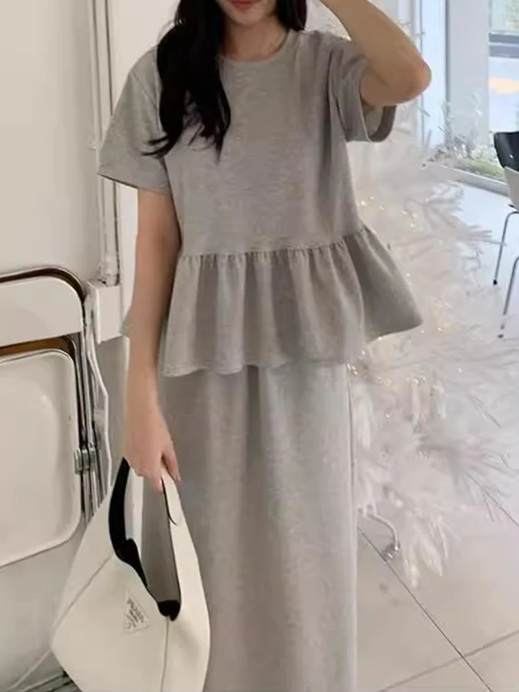 Clothland المرأة الحلو بلوزة تنورة دعوى قصيرة الأكمام قميص شريط مرن ميدي التنانير لطيف الإناث قطعتين مجموعة TA642