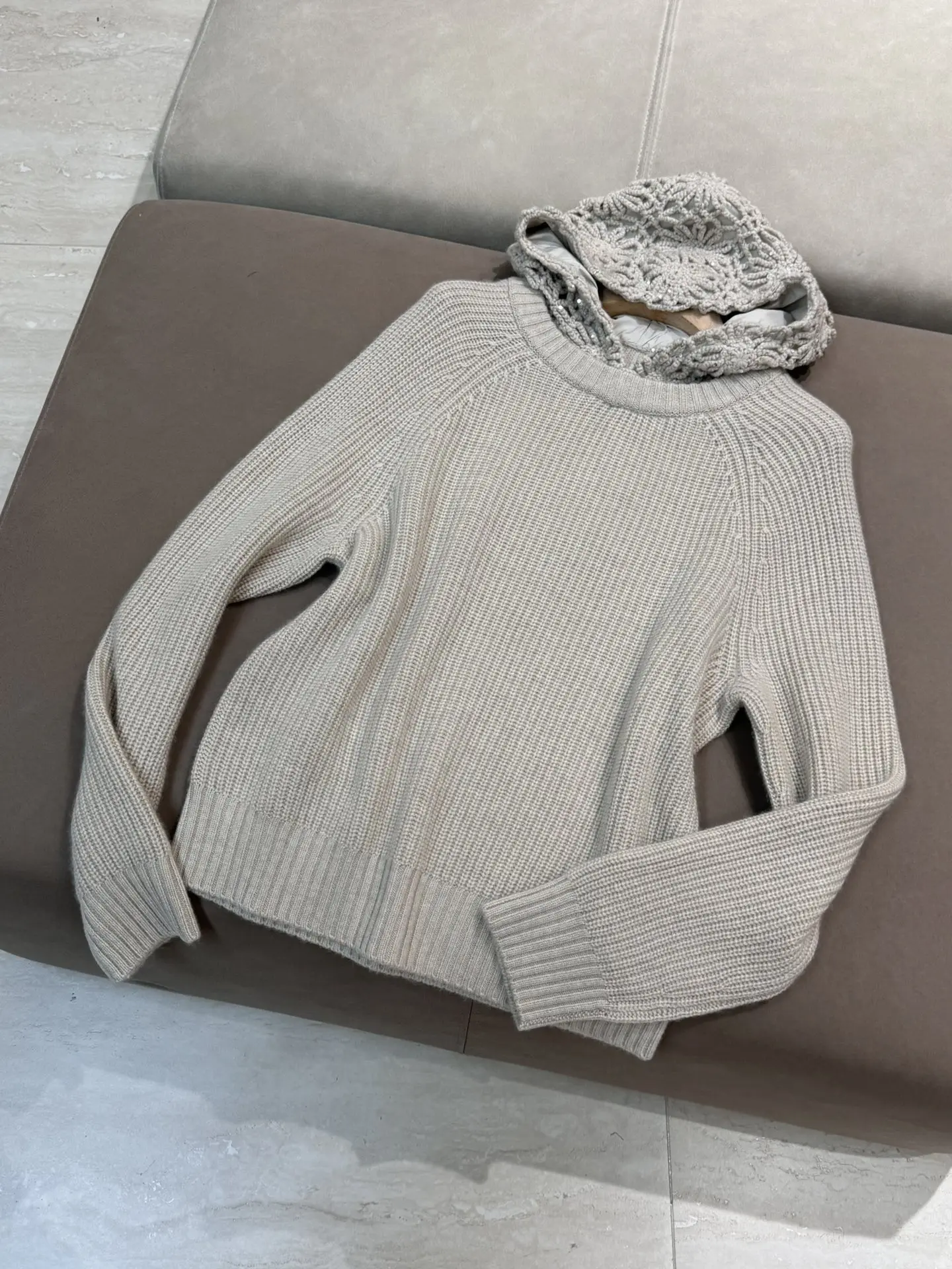 2024 Autumn And Winter New High Quality Hollow Hooded Knitted Fashion Pullover For Women