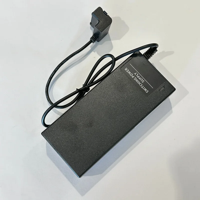 100% nuevo para DJI Phantom 2 2V visión + 50W 12,6 V 4A MDA10112604000 adaptador/cargador de CA