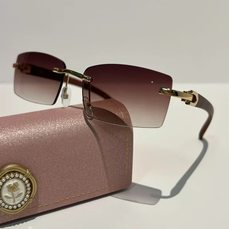 Neue Randlose Brillen im Modischen Retro-Stil mit Metallelementen, Geeignet zum Verschenken, Fotografieren und Tragen
