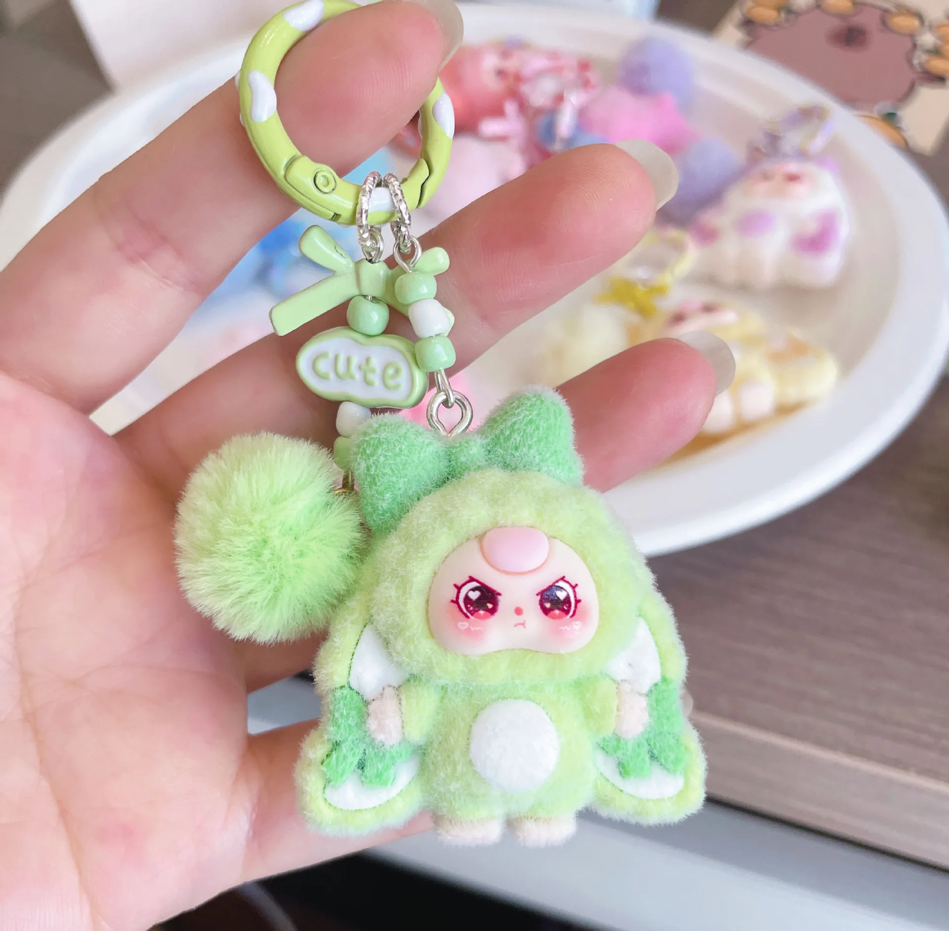 1 Stück dreidimensionaler Schlüsselanhänger – süßer kugelförmiger Schlüsselanhänger mit Schmetterlingsknoten