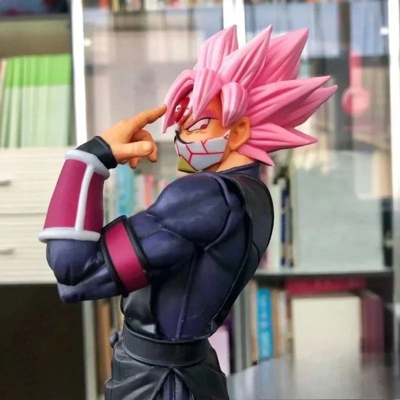 Duże potwory w serii Energy bu, winylowe pluszaki, zawieszki, pudełka, figurki z zakrytymi twarzami, breloczki, prezenty.