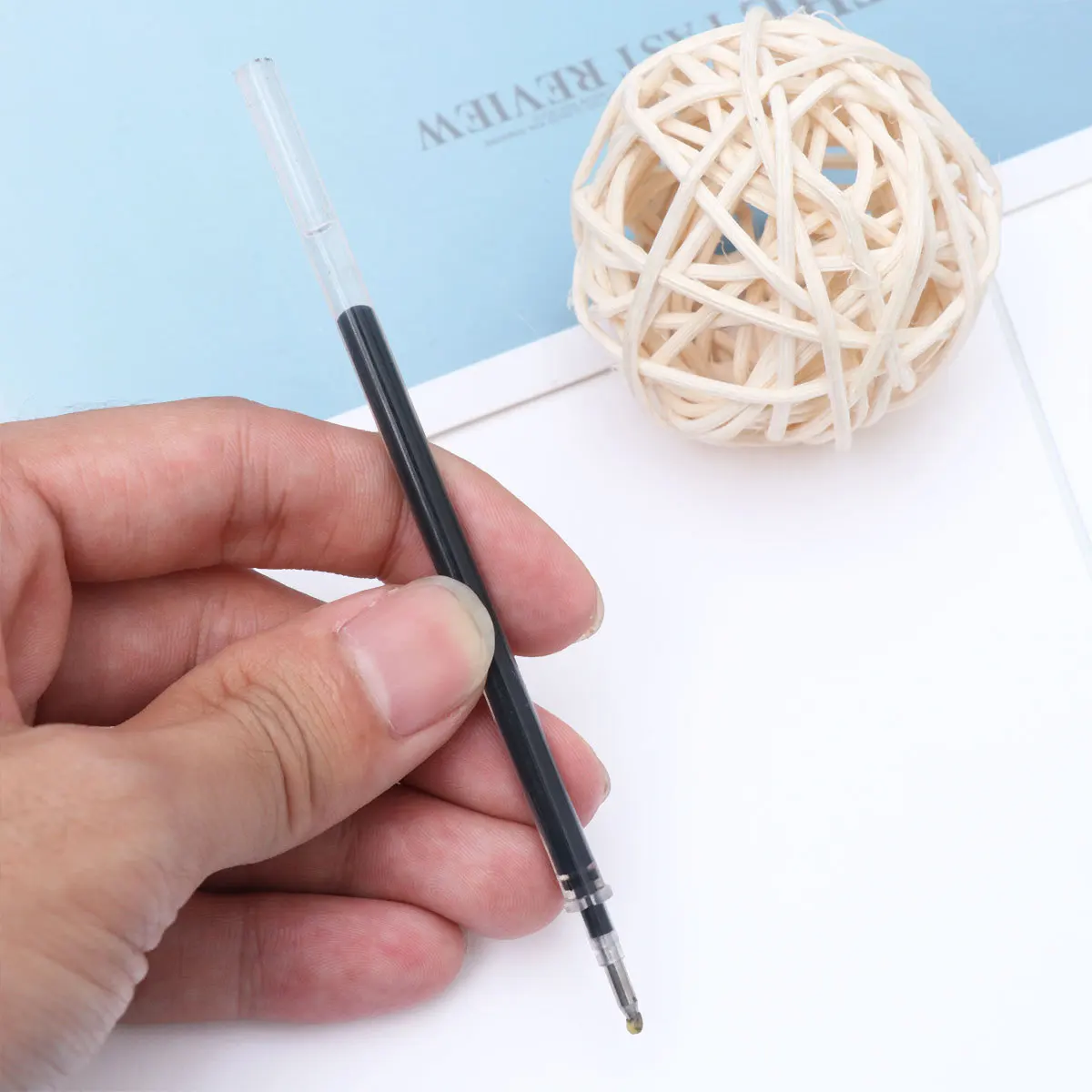 

12Pcs Black Gel Ink Pen Refills Acid-Free Leak Proof Smooth Ink 0.7mm Fine Tip Suitable for Drawing Doodling Scrapbooking