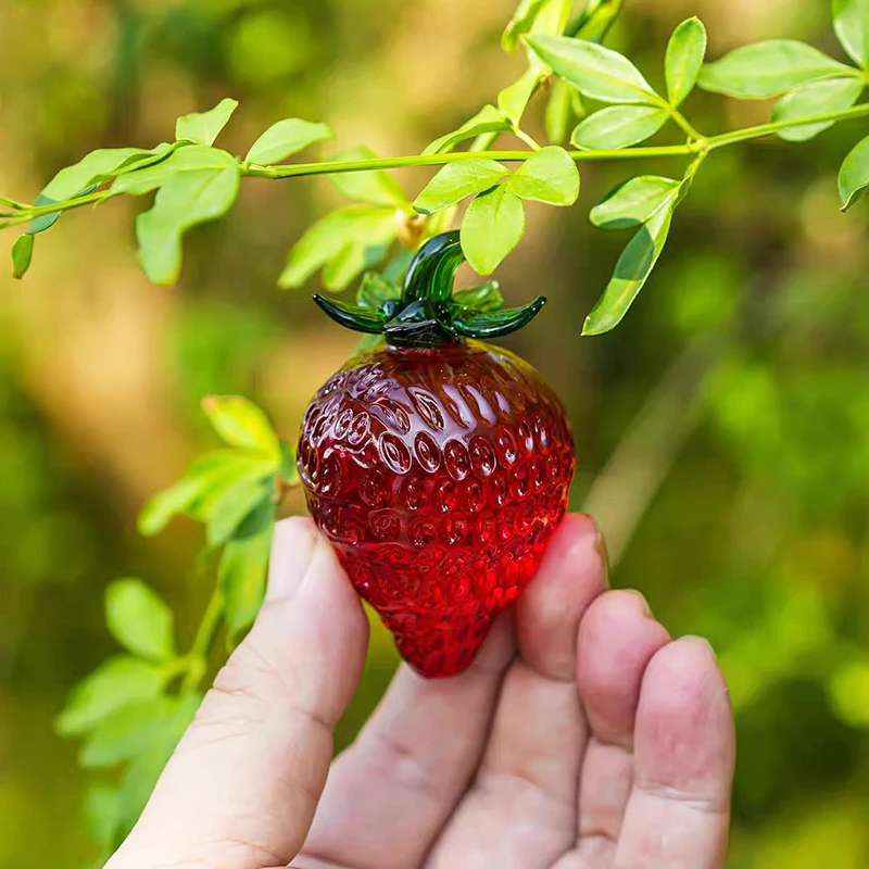

Red strawberry model fruit decoration home holiday gift crystal paperback mini cute crafts table glass decoration
