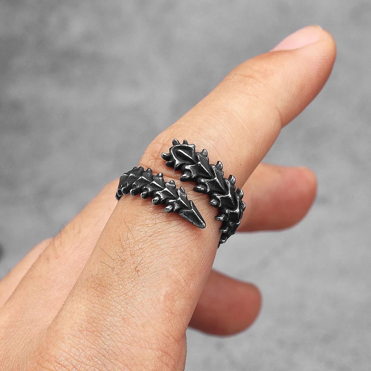 Eivil Dragon Spine Men Rings Stainless Steel Women Jewelry Punk Rock Vintage Black Cool Stuff Fashion Accessories Gift Wholesale view 4
