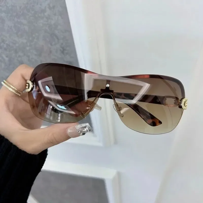 Casual Square Sunglasses Women Men Gradient Sun Glasses Female Male Designer Brand Lovely Travel Outdoor Oculos De Sol - view 2