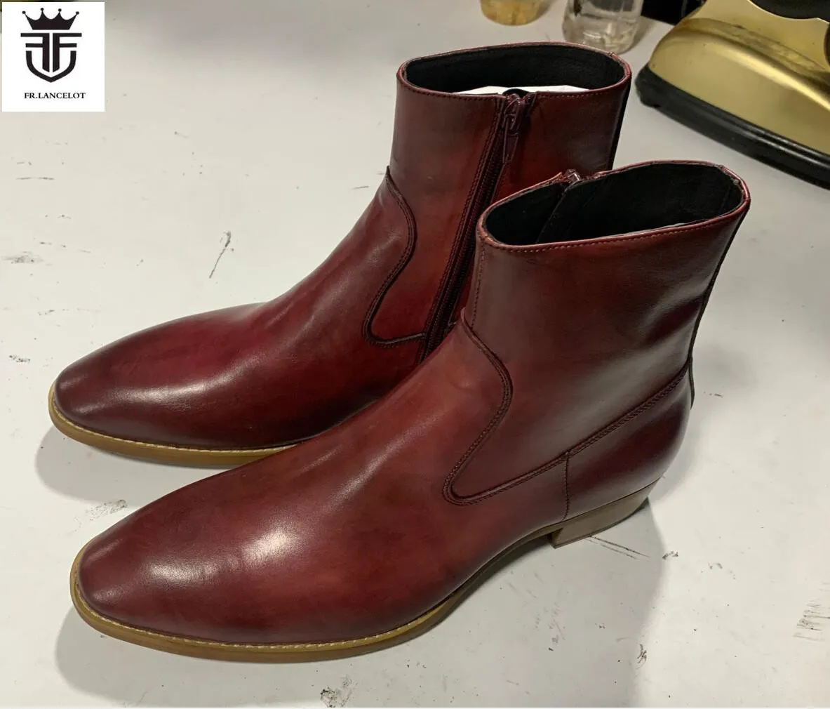 Factory Real Photo ancient style men vintage boots wine color ankle booties male party shoes point toe mens boot western